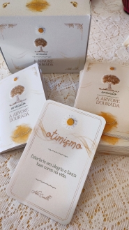 Giramor Dan�as Circulares &nbsp;O Or&aacute;culo A &Aacute;rvore Dourada&nbsp;foi concebido a partir de um momento de profunda conex&atilde;o com minha espiritualidade, sintonizando as mensagens e textos e a orienta&ccedil;&atilde;o para...
