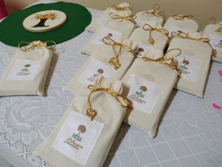 Giramor Danças Circulares Com muito entusiasmo realizamos o lançamento do Oráculo da Árvore Dourada, no dia 18 de janeiro de2020, data em que celebramos o 9º aniversário da Giramor. O Oráculo é...